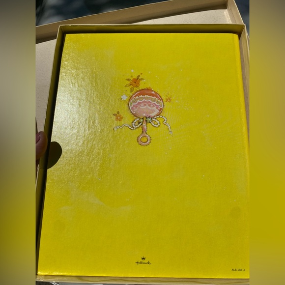 Vintage Hallmark unisex “All about baby” - Picture 7 of 8